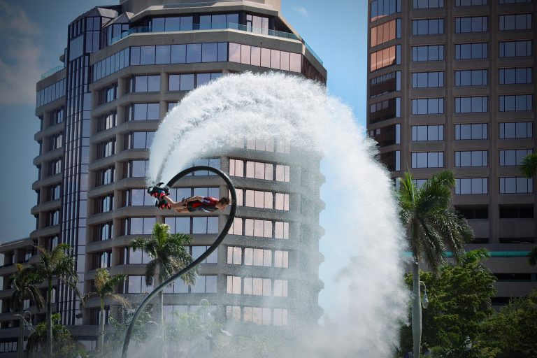 Boat Show Finds – FlyBoarder